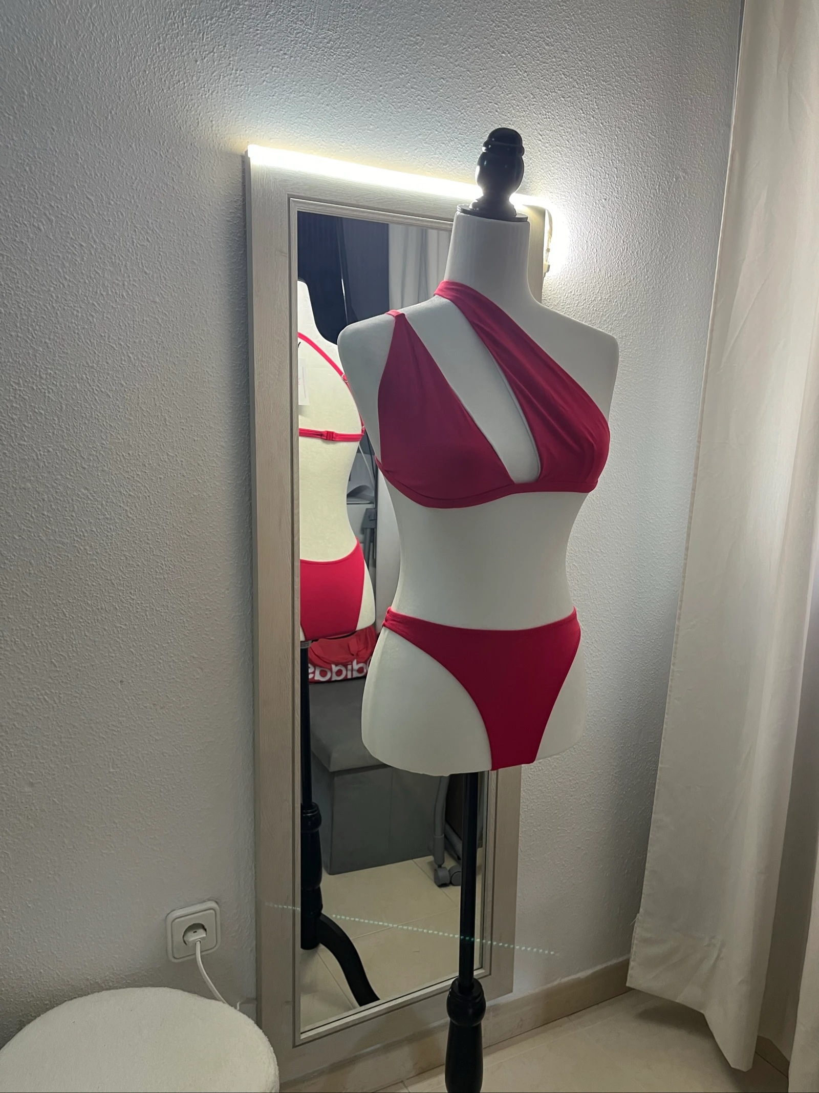 Rode bikiniset – photo 3